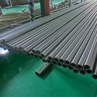 316L ท่อเหล็กกล้าไร้สนิมกลมไม่มีรอยต่อทนต่อการกัดกร่อนของกลวง