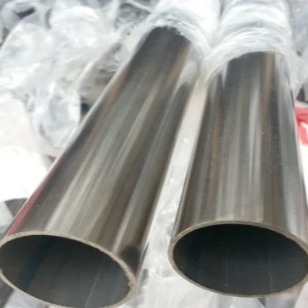 Good price ASTM SS304 ท่อแสตนเลสเชื่อมผิวเรียบ กัดกรด สำหรับงานตกแต่ง 200 มม ออนไลน์